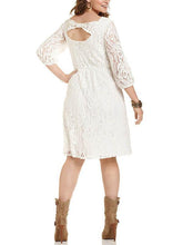 Load image into Gallery viewer, Elegant Black Lace 3/4 Sleeve Plus Size Midi Dress Evening Dress