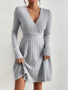 New for autumn/Winter 2024 Women Knit Slim Sexy Bodycon Dress V-Neck Long Sleeve Dress Solid Casual Midi Sweater Dress