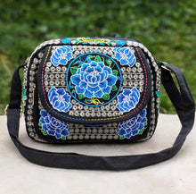 Load image into Gallery viewer, Ethnic Style Single Shoulder Crossbody Embroidery Bag Women&#39;s Bag