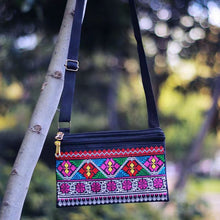 Load image into Gallery viewer, New Ethnic Style Cross Stitch Wallet Double Pull Crossbody Bag One Shoulder Embroidery Bag