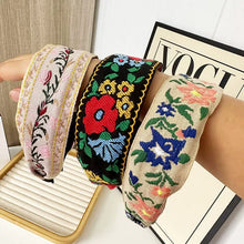 Load image into Gallery viewer, Bohemian Embroidered Headband Retro Ethnic Style Toothed Non-slip Headband Hairpin Large Flower Hair Accessories