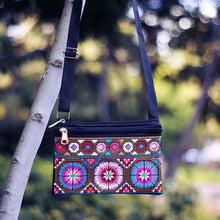 Load image into Gallery viewer, New Ethnic Style Cross Stitch Wallet Double Pull Crossbody Bag One Shoulder Embroidery Bag