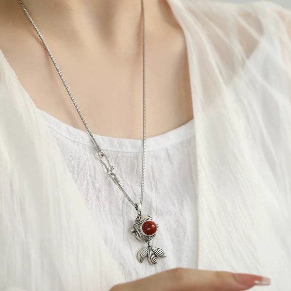 925 Silver Retro Style Lucky Little Fat Fish Koi Pendant Necklace Nanhong Agate