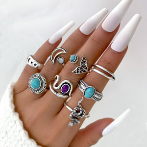 9-piece Set of Vintage Crying Face Rings, Playing Card Rings, Hollowed Out Love Rings, Daisy Rings, Alloy Chain Rings