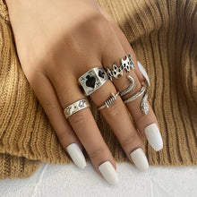 Load image into Gallery viewer, 9-piece Set of Vintage Crying Face Rings, Playing Card Rings, Hollowed Out Love Rings, Daisy Rings, Alloy Chain Rings