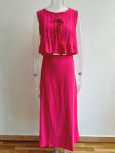 Load image into Gallery viewer, 6 Colors Breathable Cotton and Linen Pleated Sleeveless Straps, Women's Shirts, High Street Long Skirts.