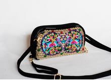 Load image into Gallery viewer, New Ethnic Embroidery Flower Bag Fashion Clutch Bag Shoulder Slung Mobile Phone Bag Mini Bag