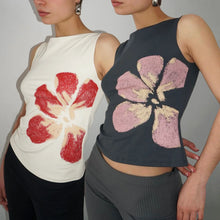 Load image into Gallery viewer, Combhasaki Women&#39;s Y2K Vintage Crop Tank Tops Slim Fitted Aesthetic Flower Print Boat Neck Sleeveless Party Club Summer Camis