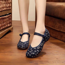 Load image into Gallery viewer, Sapatos Femininas Women Fashion Sweet Light Weight Embroidery Buckle Strap Flat Shoes Lady Casual Dance Shoes Ga296