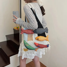 Load image into Gallery viewer, Cute Little Fish Relaxed Knitted Bag 2025 Summer New Commuter Versatile Shoulder Bag Contrasting Cut Out Tote Bag