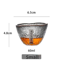 Load image into Gallery viewer, Japanese First Snow Master Cup, Large Whiskey Cup Wine Glass, Gold Rimmed Glass Hammer Pattern Cup