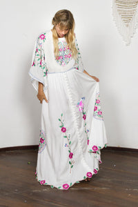 Bohemian embroidered split fashion dress