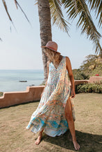 Load image into Gallery viewer, Chiffon Beach Dress Printed V-neck Short-sleeved Bohemian Dress
