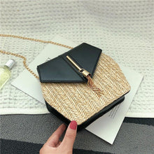 Load image into Gallery viewer, Texture Fashion Tassel Knitted Linen Single Shoulder Slung Small Square Bag