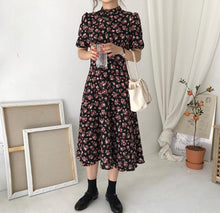 Load image into Gallery viewer, New Floral Print Short Sleeve Casual Dress