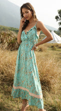 Load image into Gallery viewer, Bohemian Wind Printed Flounced V-neck Suspender Dress