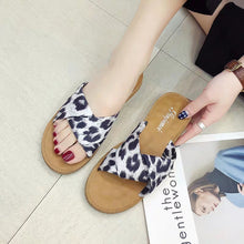 Load image into Gallery viewer, Women Summer Leopard Flat Slippers