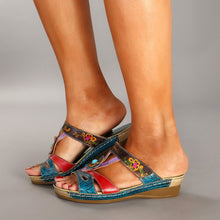 Load image into Gallery viewer, Summer New Style Slope With Ethnic Style Flowers Sandals