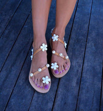 Load image into Gallery viewer, Flat Bottomed Flower and Pearl Adornment Toed Casual Sandals