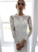 Load image into Gallery viewer, Chiffon Lace Stitching Sexy Backless Mopping Dress wedding dress