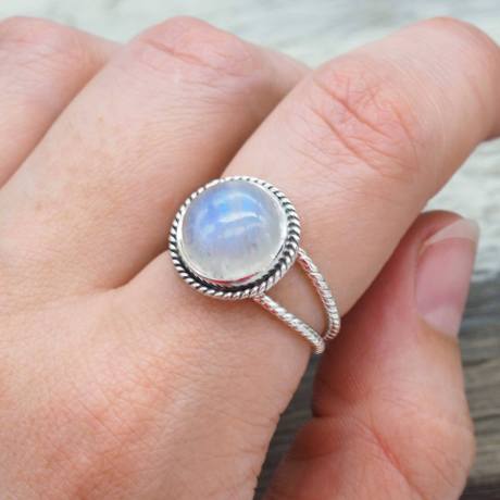 Rong Punk Style Moonstone Ring Vintage Thai Silver Round Engagement Ring