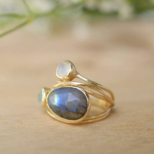 Plated 24k yellow gold inlaid colorful moonstone ring  beauty creative multi-layer simulation shell ring