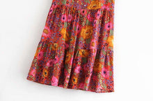 Load image into Gallery viewer, Daisy Print Short Sleeve V-neck Mini Dress