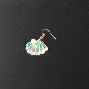 Large Scallop with Pearl Shape Holiday Earrings