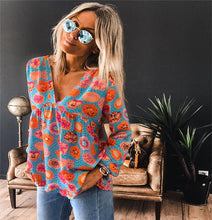 Load image into Gallery viewer, New Floral Print V-neck Long-sleeved T-shirt