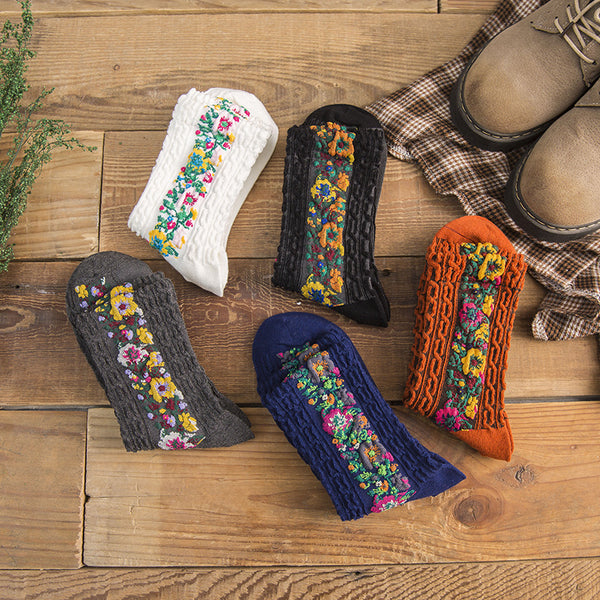 National style court pattern small broken flower socks women's cotton personalized middle tube boots socks retro color women's socks