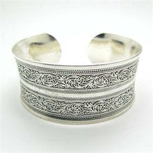 Load image into Gallery viewer, 1PCS Women Vintage Bracelets Wide Lucky Flower Printing Tibet Silver Plated Totem Cuff Bracelets Bangles