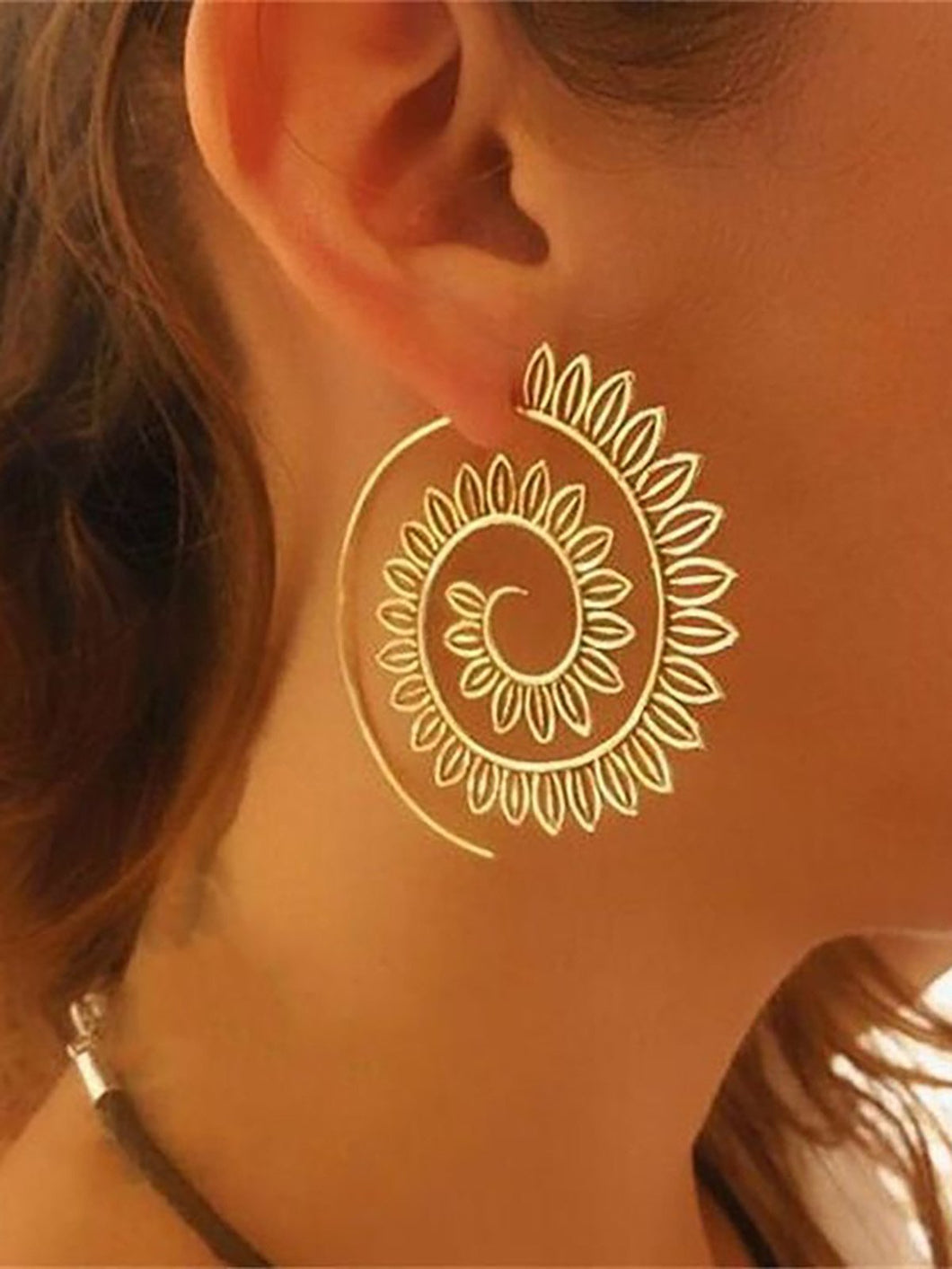 Womens Exaggerated Alloy Round Earrings