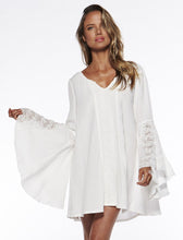 Load image into Gallery viewer, New Women&#39;s V-neck Loose Oversized Trumpet Sleeve Dress