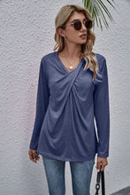 Load image into Gallery viewer, Solid Color V-neck Twisted Long-sleeved T-shirt Spot