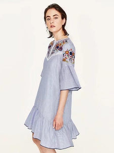 Popular Fashion Inwrought Stripes Half Sleeve Round Neck Mini Dress