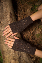 Load image into Gallery viewer, Half refers to the warm knit typing women s thick wool Half palm gloves - 2