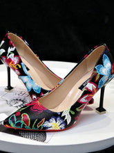 Load image into Gallery viewer, Pointed Heels High Heel Stiletto Flowers Retro Embroidery Shoes