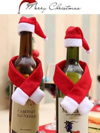 Creative non-woven scarf and hat Christmas bottle decoration