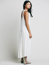 Load image into Gallery viewer, V-NECK EMBROIDERY SLEEVELESS LONG DRESS