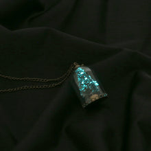 Load image into Gallery viewer, Christmas Tree Noctilucent Necklace
