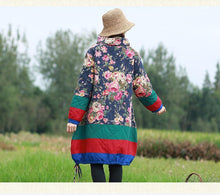 Load image into Gallery viewer, Long vintage cotton and linen jacket for women