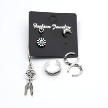 Load image into Gallery viewer, Vintage C-shaped Ear Clips Moon Love 7-piece Earrings Set