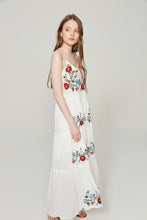 Load image into Gallery viewer, 2018 New Spaghetti Strap Floral Embroidered Maxi Dress