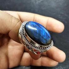 Load image into Gallery viewer, Vintage Natural Labradorite Gemstone Girl Ring