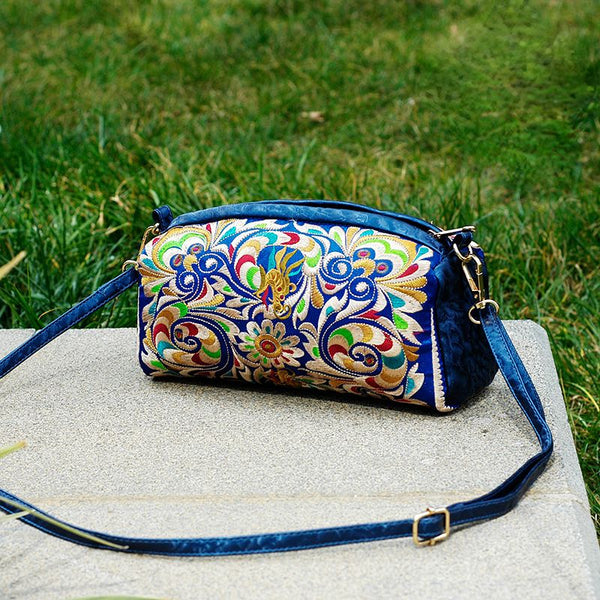 New National Style Embroidered Flower Bag Zipper Horizontal Casual Versatile Messenger Single Shoulder Bag Small Square Bag