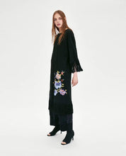 Load image into Gallery viewer, Round Neck Long Sleeve Tassel Flower Embroidered Casual Midi Dress