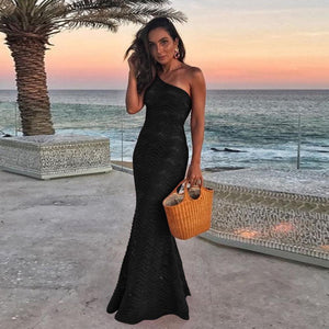 Sexy One Shoulder Solid Color Lace Bodycon Fishtail Evening Dress