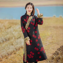 Load image into Gallery viewer, Chinese National Style Vintage Floral Long Woolen Outwear Coat