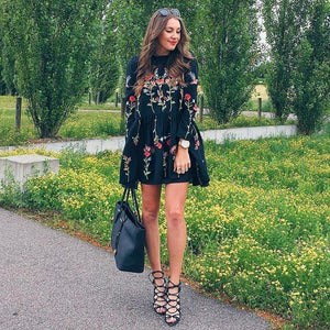 Black Loose Floral Embroidered Long Sleeve Round Neck Mini Dress