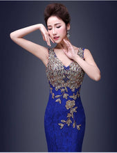 Load image into Gallery viewer, V-Neck Applique Mermaid Evening Dress